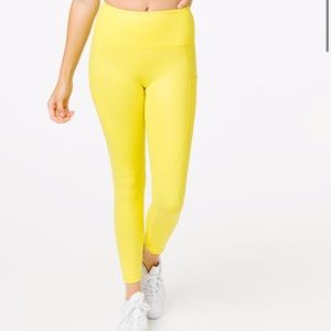 Neon yellow metallic light n tight Hi-rise 7/8